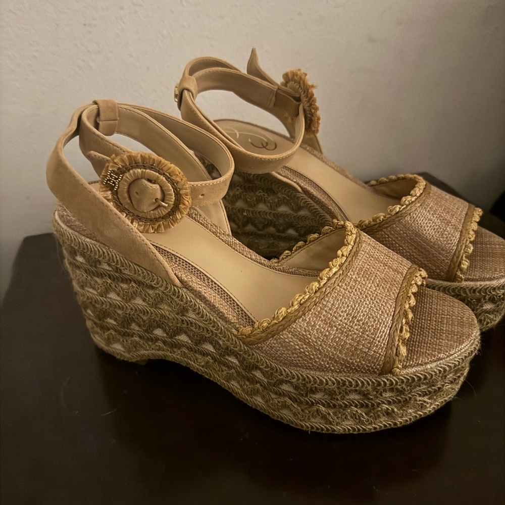 Elegant Tan Wedge Sandals new